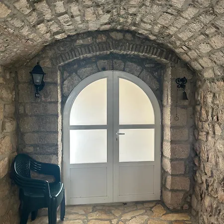 公寓 Tanja 茨雷斯