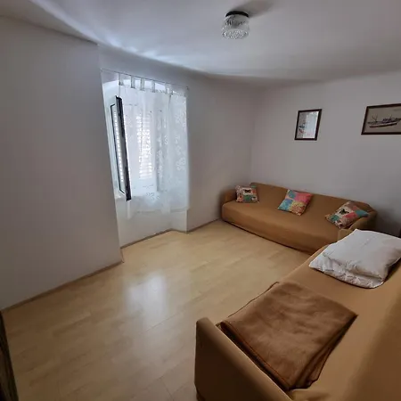 Apartment Tanja Cres